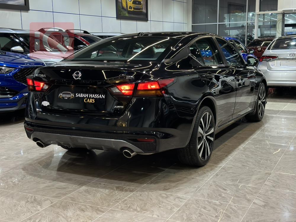 Nissan Altima